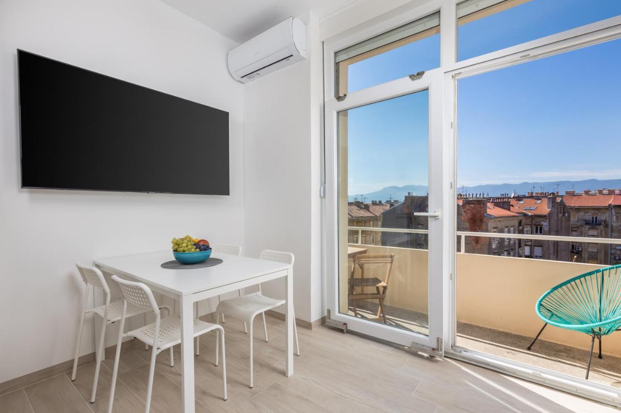 Balcony Apartment Pampas Риека Экстерьер фото
