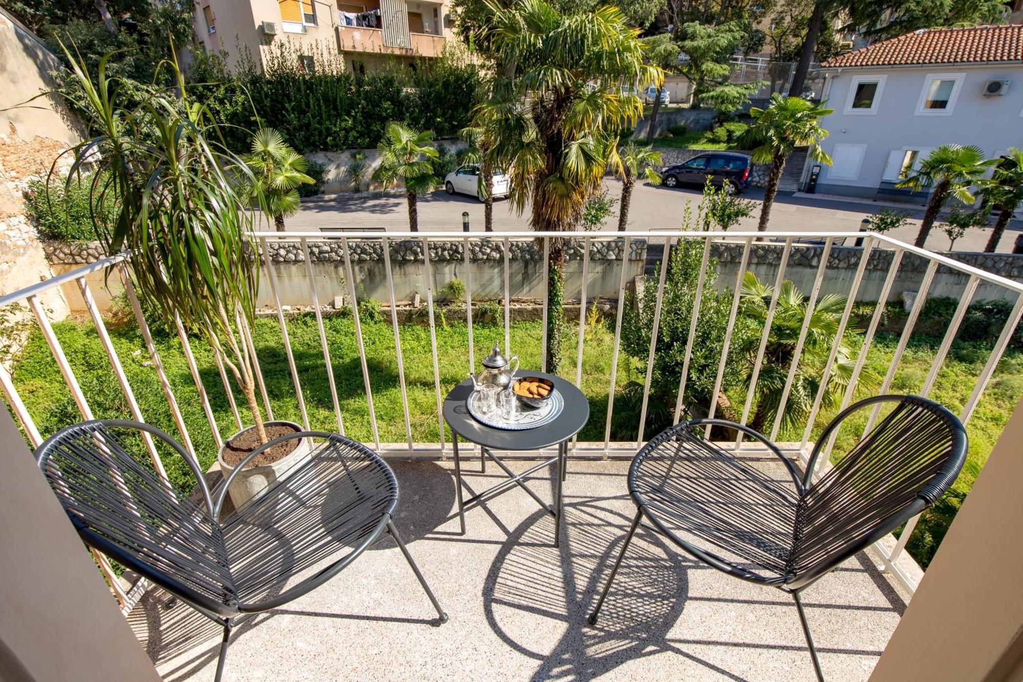 Balcony Apartment Pampas Риека Экстерьер фото